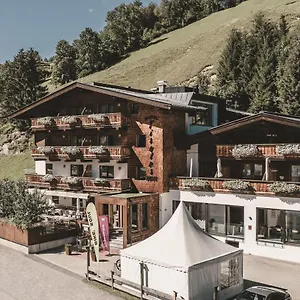 Hotel&appartements Tiroler Buam 4*, Saalbach-Hinterglemm Oostenrijk