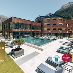 4* Hotel The Secret